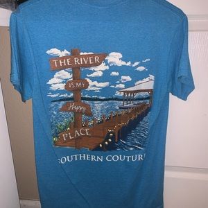Southern Couture T shirt size small!